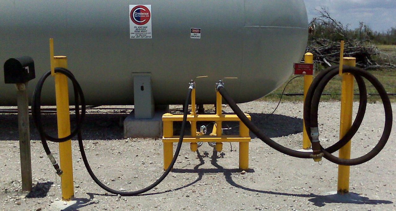 Bullet Tank Dallas, TX & Houston, TX Credence Gas Services, LLC